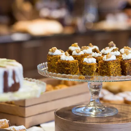 Hotell La Laguna Gran 4*