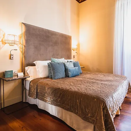 Hotel La Laguna Gran 4*