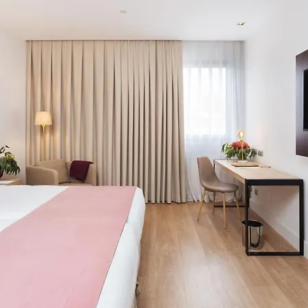 La Laguna Gran 4*